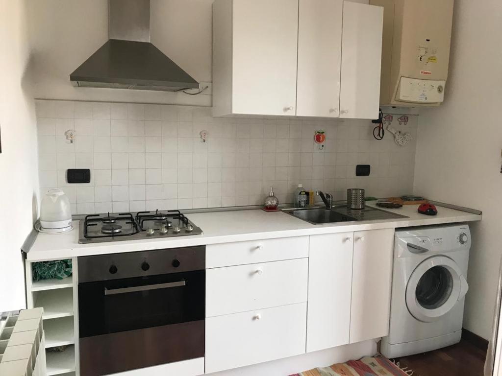 Salto Del Gatto In Centro Apartment ลาสเปเซีย ภายนอก รูปภาพ